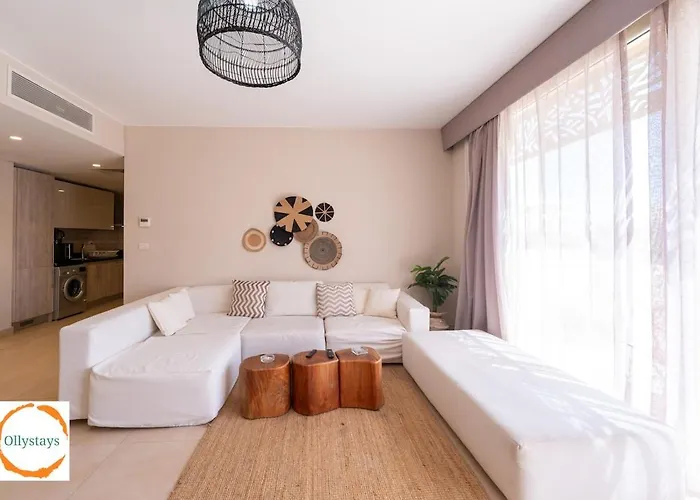 Seaview Mangroovy 2br, Walk To Pool & Beach, El Gouna! Ollystays