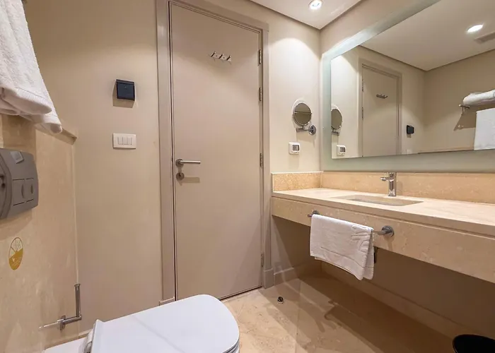 Seaview Mangroovy 2br, Walk To Pool & Beach, El Gouna! Ollystays